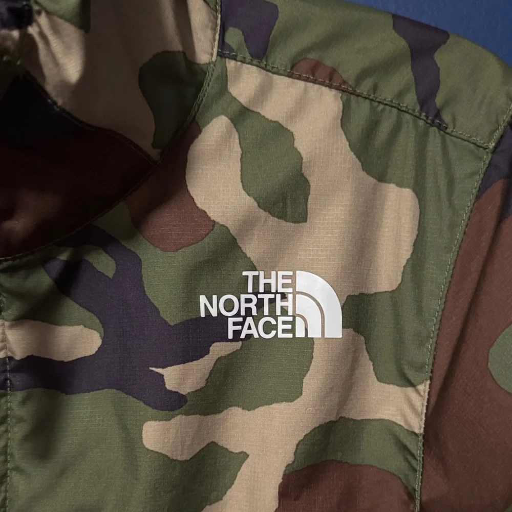 The North Face Green and Brown Camouflage Jacket Youth S 7/8 - Picture 2 of 9